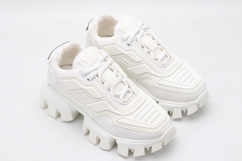 P*rada SNEAKER